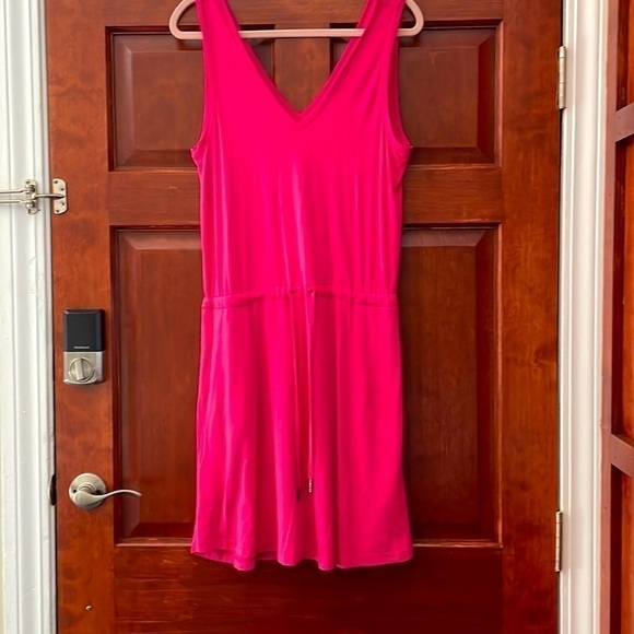 Sweaty Betty Take It Easy Drop Waist Dress in Pink Size S - Picture 1 of 12